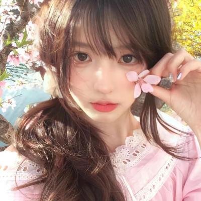 以泥为妆